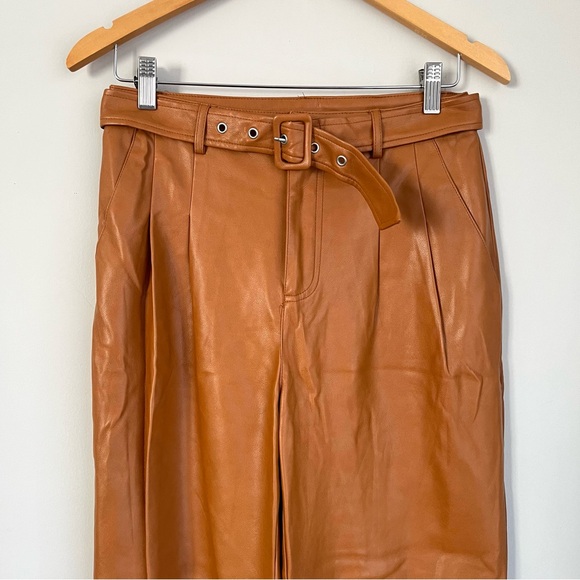 7 For All Mankind Faux Leather Wide Leg Pleated Pants Size Small - Picture 3 of 8